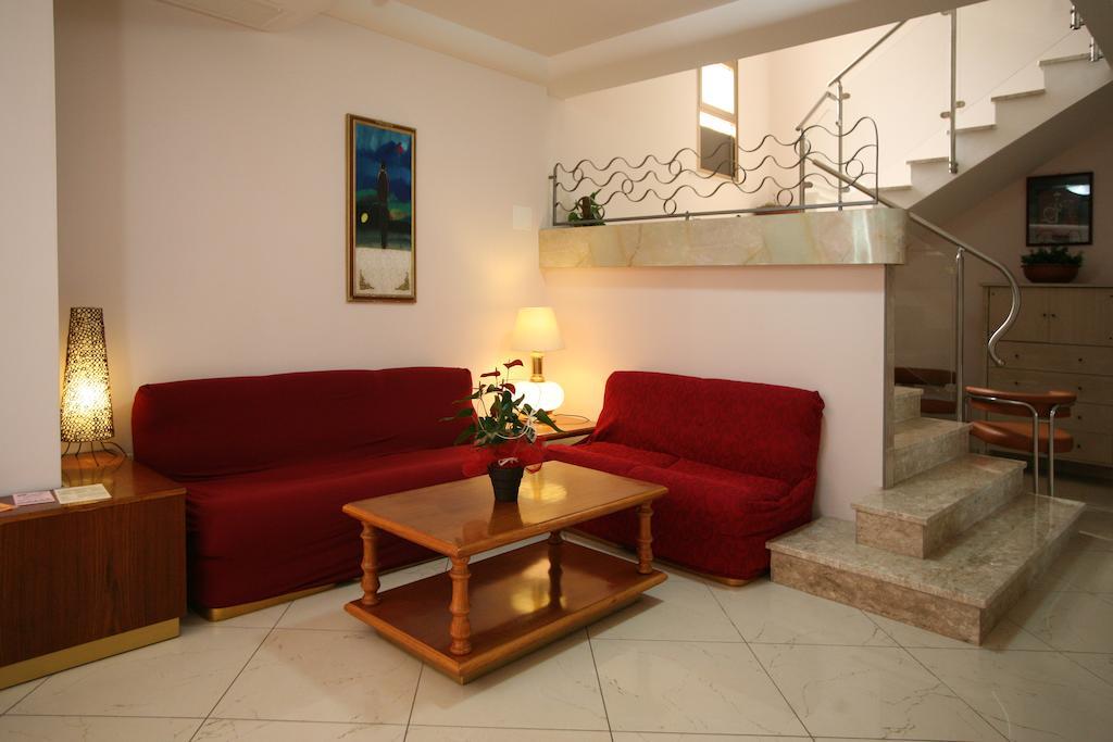גאטאו א מארה Hotel Riposo מראה חיצוני תמונה